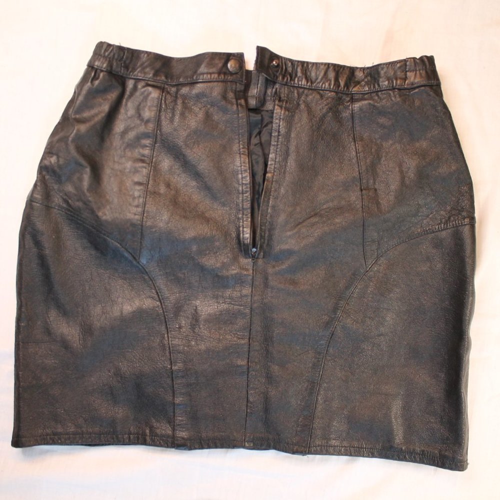 Black leather skirt large